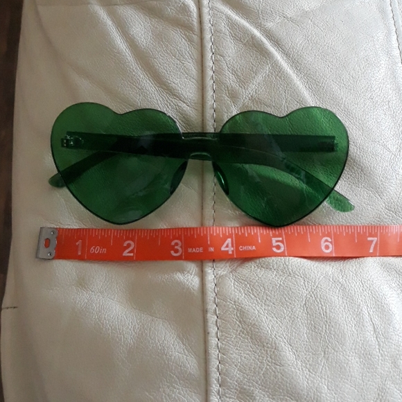 Sunglasses - Picture 4 of 6